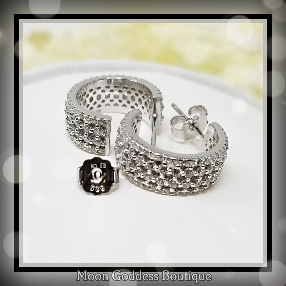 Exquisits White Sapphire J Hoop Earrings Sterling Silver Rhodium Cluster 1.35ctw - Picture 8 of 11